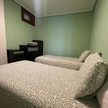 Encantador Apartamento En El Centro De Castro Кастро-Урдиалес Экстерьер фото