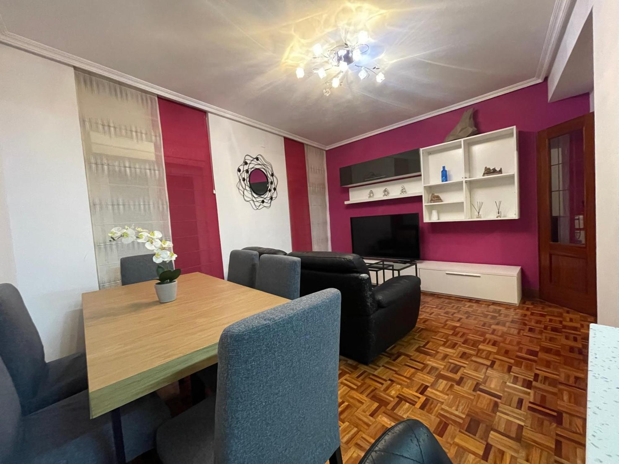 Encantador Apartamento En El Centro De Castro Кастро-Урдиалес Экстерьер фото