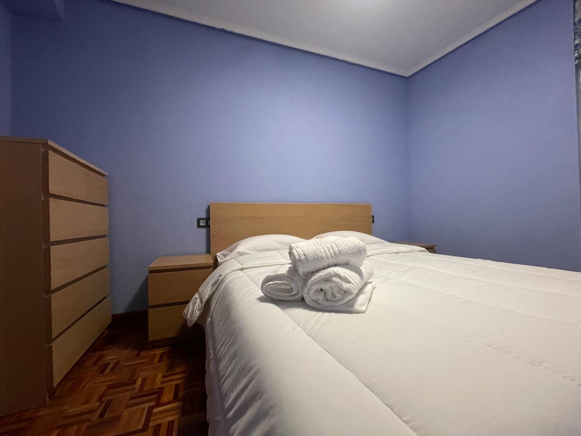 Encantador Apartamento En El Centro De Castro Кастро-Урдиалес Экстерьер фото
